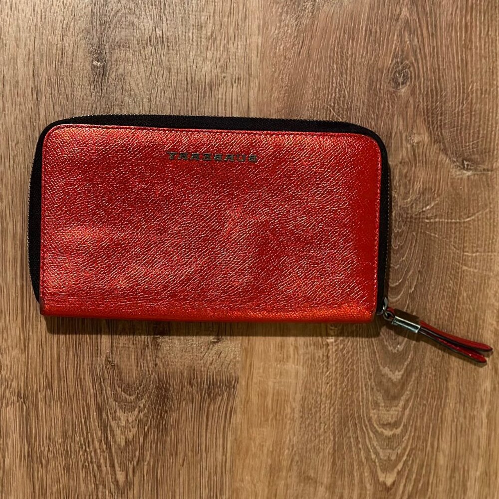 Vintage BURBERRY Metallic red wallet with zip closure Y2K